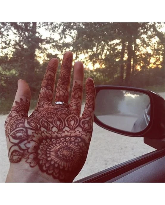 Fine Vine Front Hand Mehndi Design Flow Fine Vine Front Hand Mehndi Design Flow